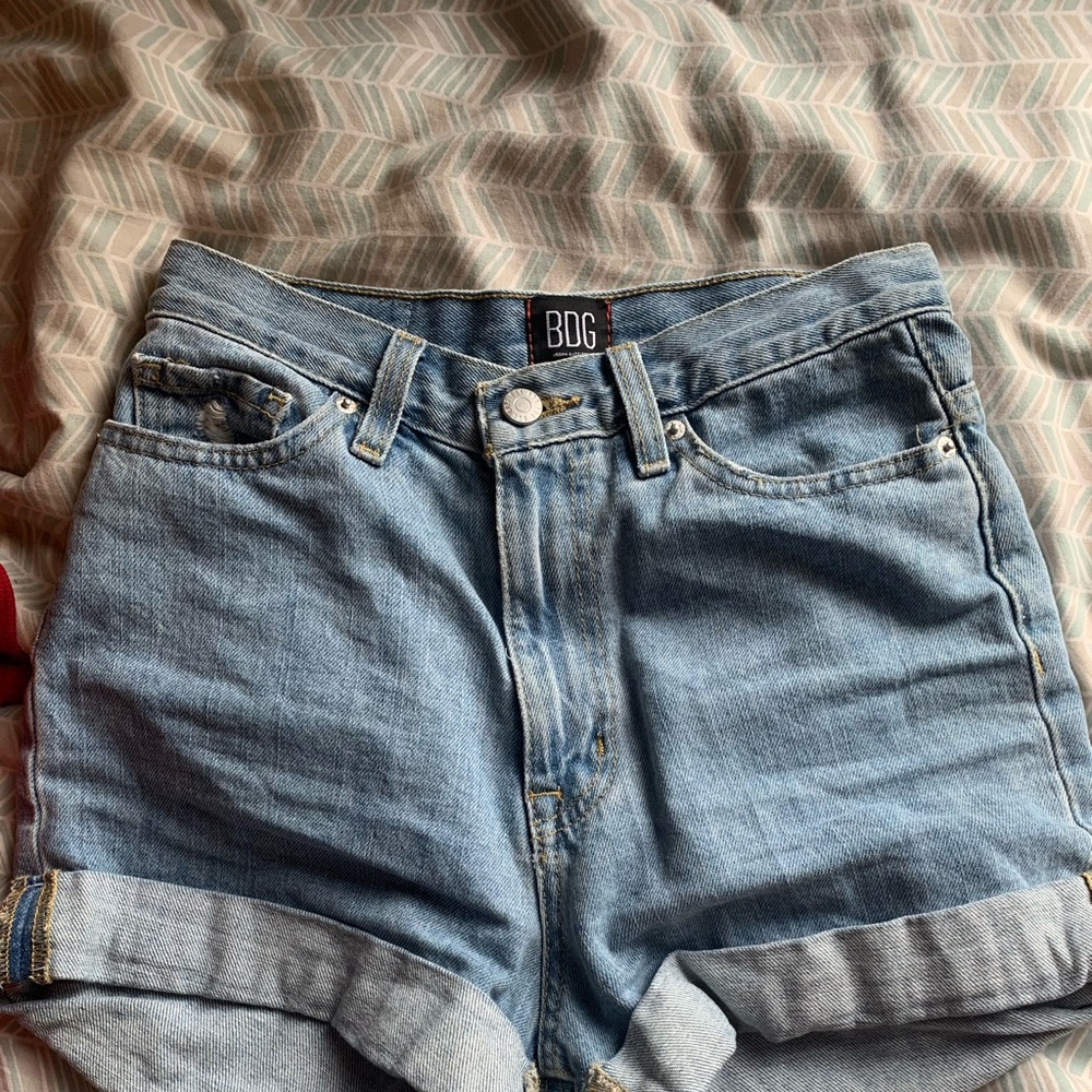 urban outfitters BDG high waisted mom short